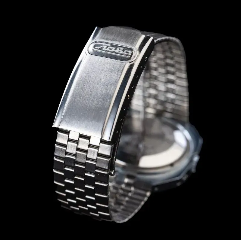 Слава «Телеэкран» — часы в корпусе телевизора. СССР, 1980-е