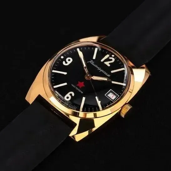 Восток «Командирские» — первые офицерские часы СССР, 1972