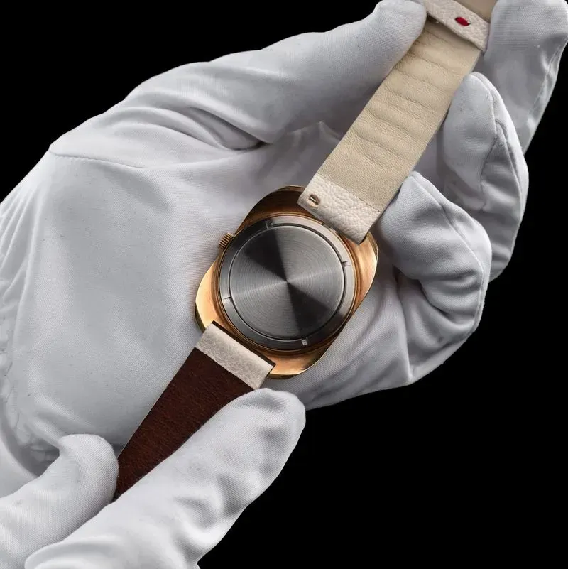 Полет, 1976 — часы-подарок в позолоченном корпусе