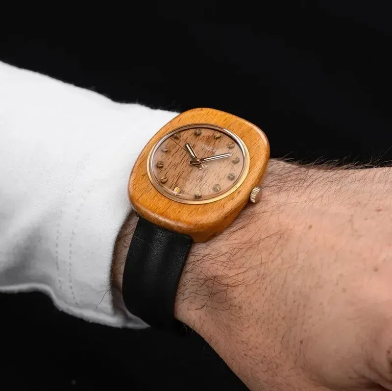 Ракета «Древо» — экспериментальные часы с деревянным корпусом