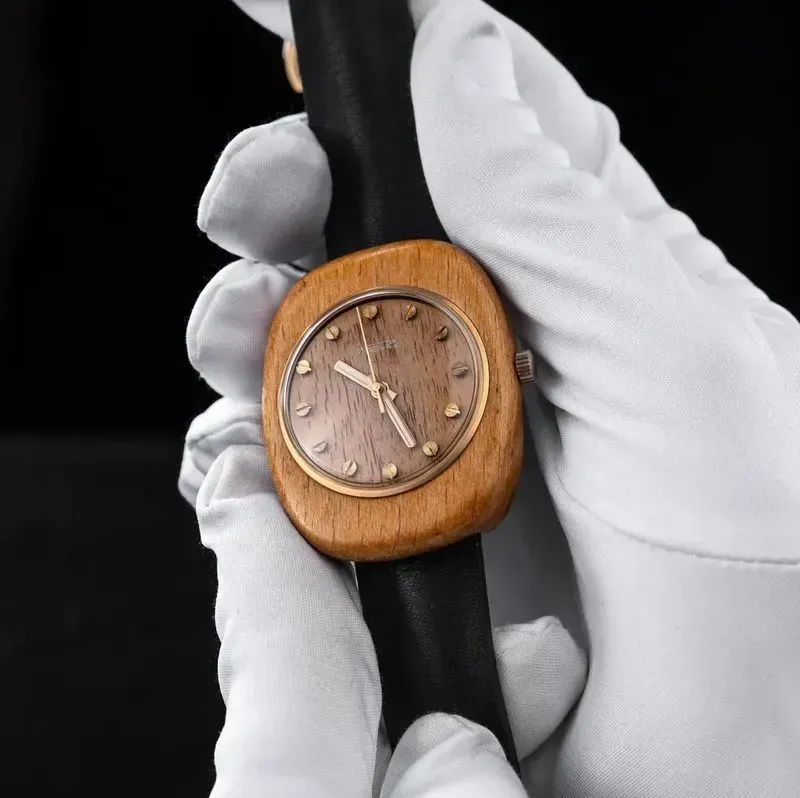 Ракета «Древо» — экспериментальные часы с деревянным корпусом