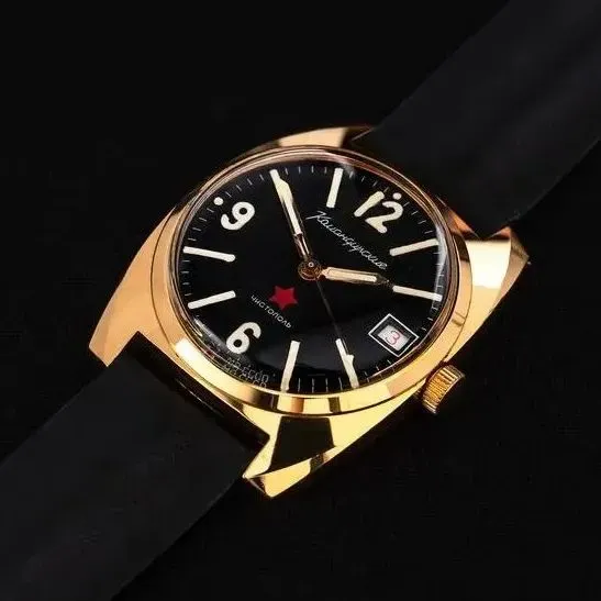 Восток «Командирские» — первые офицерские часы СССР, 1972